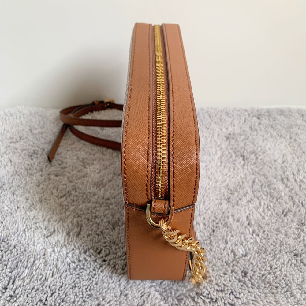 Michael Kors Jet Set Lg E/W Crossbody Bag View 3